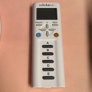 White Student Remote - Response Clicker in excellent condition